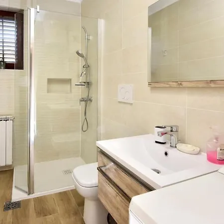 Mak Charming Close To The Sea Apartamento
